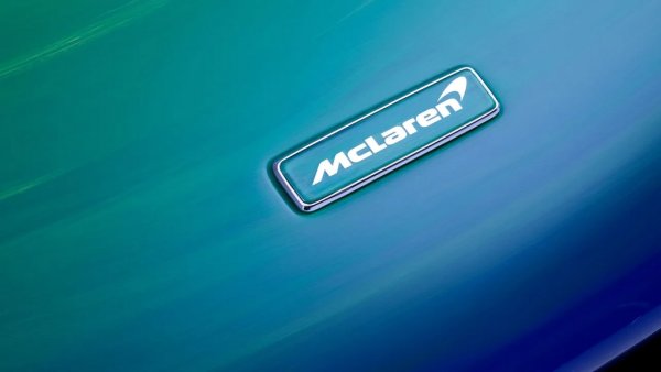 Кога: 2028
Да, почти сигурно ще се случи. McLaren е последният от големите производители на суперавтомобили, който все още не се е предал и не е пуснал SUV, но като се има предвид каква доходност носят Urus, DBX и Purosangue, ще бъде принуден да го стори, ако иска да оцелее. Последните слухове в индустрията сочат, че ще се появи през 2028 и ще разполага с V8 двигател, вероятно като част от хибридна система. 

